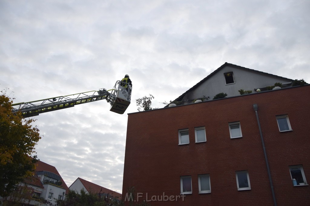 Feuer 2 Y Koeln Suerth Elisabeth Selbertstr P026.JPG - Miklos Laubert